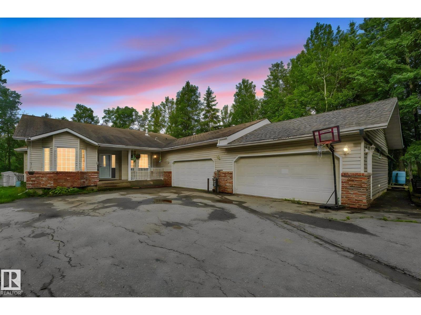 #27 2022 PARKLAND DR - 1