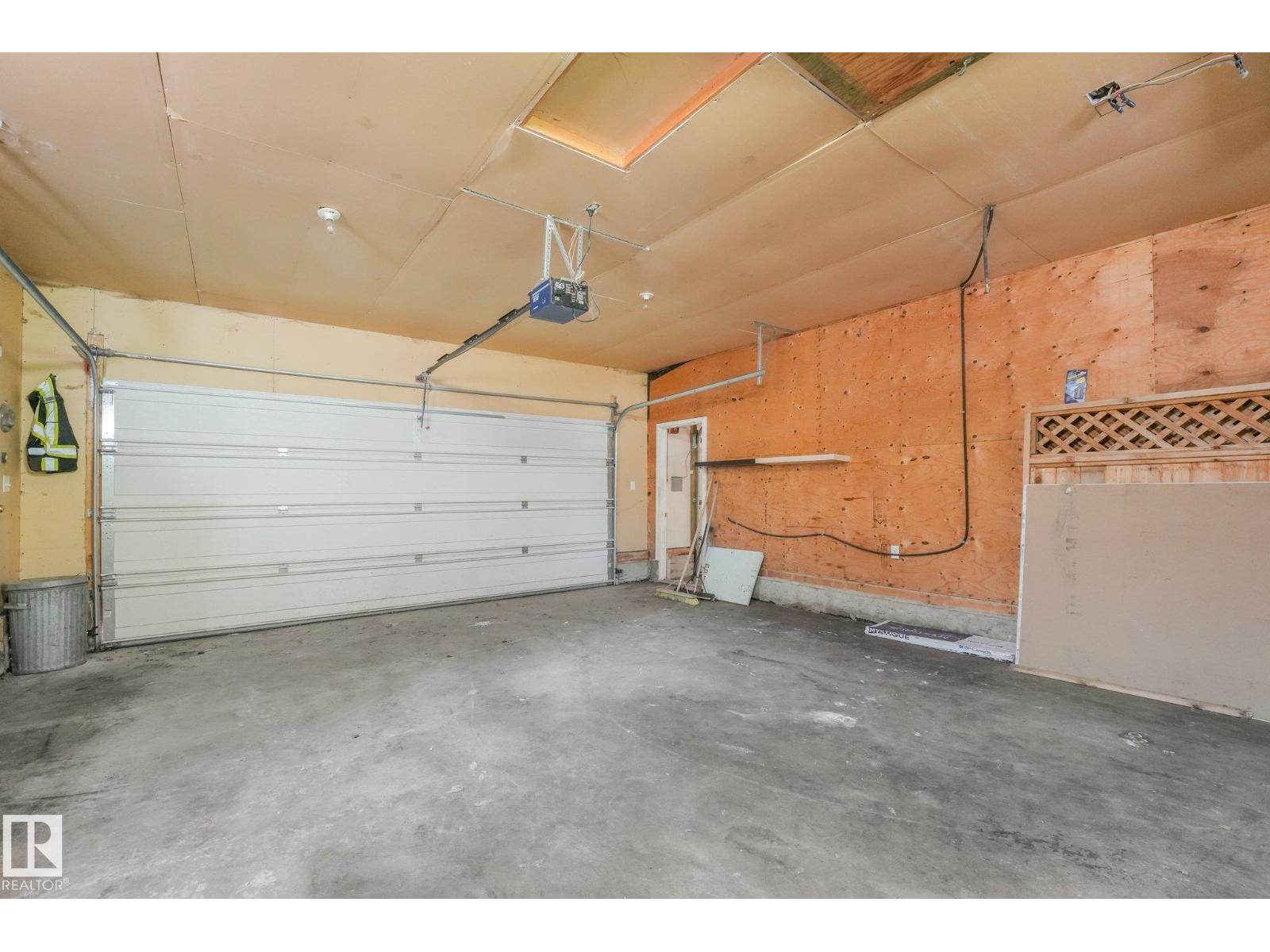 #27 2022 PARKLAND DR - 59