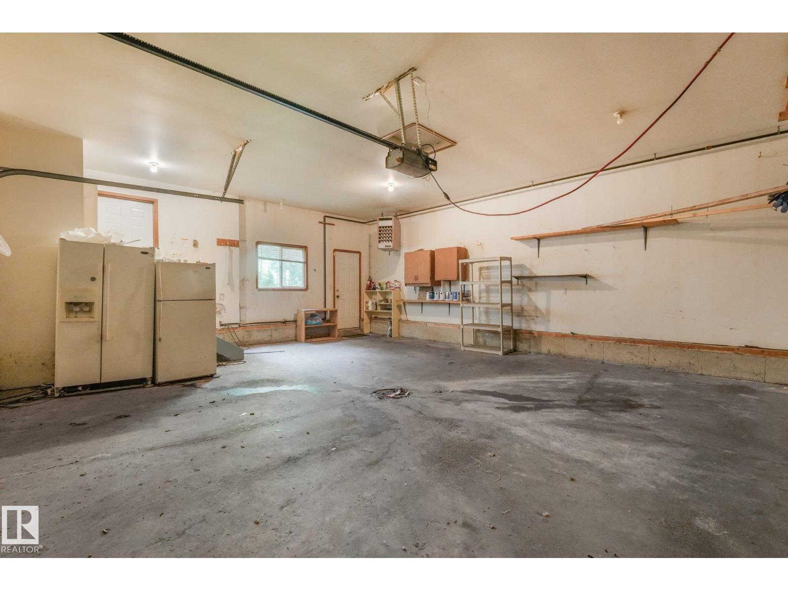 #27 2022 PARKLAND DR - 57