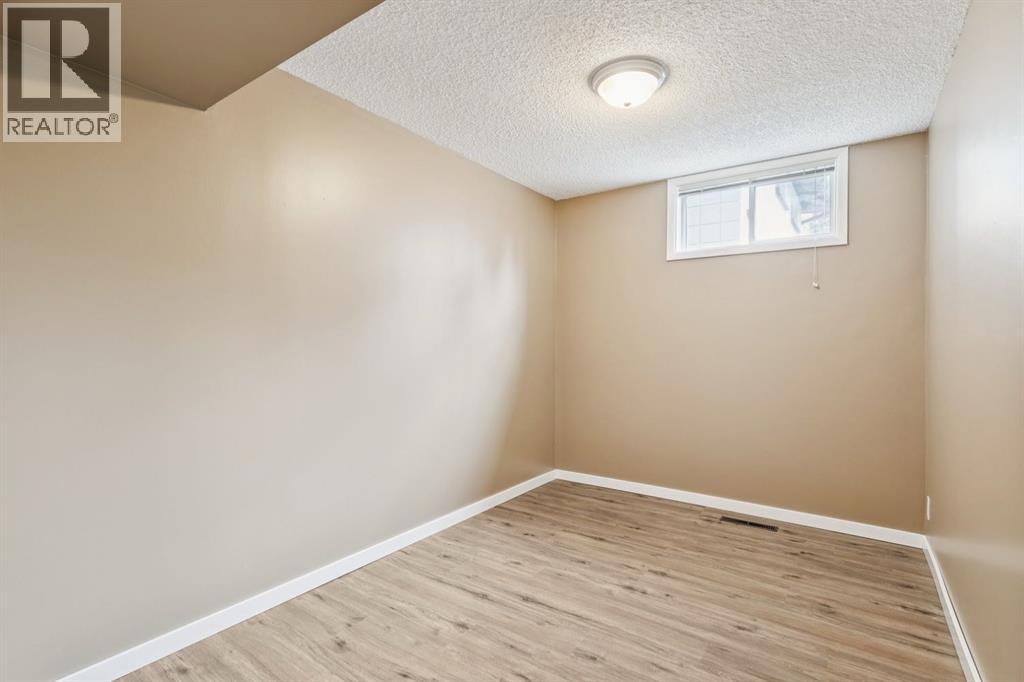 2144 Chilcotin Road NW - 31