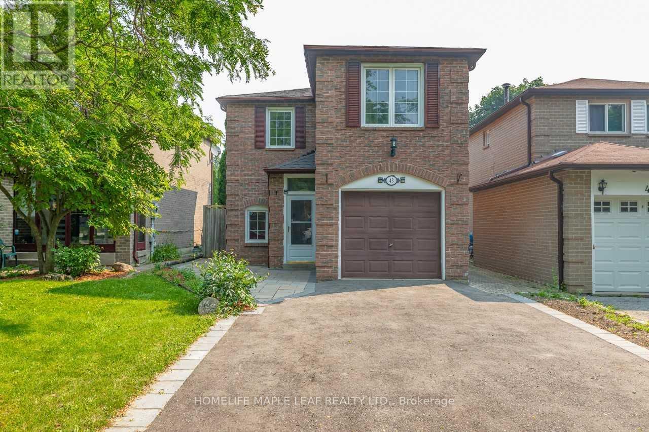 43 BARRETT CRESCENT - 1