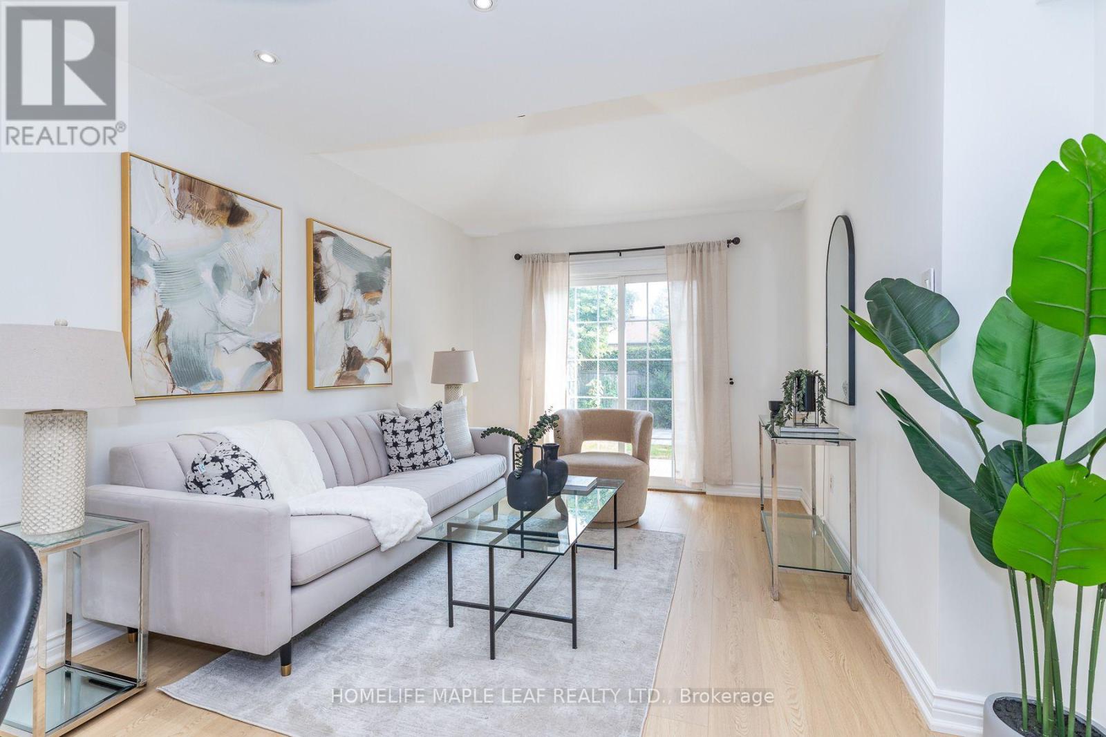 43 BARRETT CRESCENT - Image 23