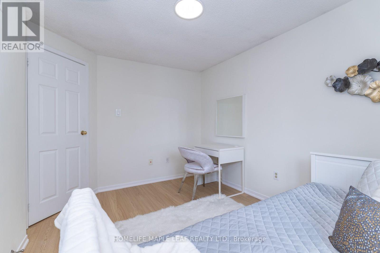 43 BARRETT CRESCENT - Image 35