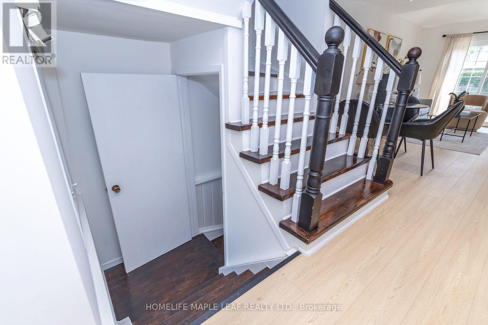 43 BARRETT CRESCENT - Image 36