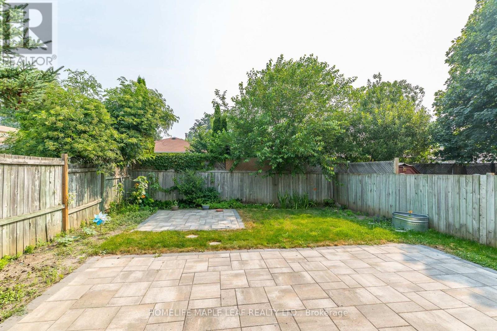 43 BARRETT CRESCENT - 41