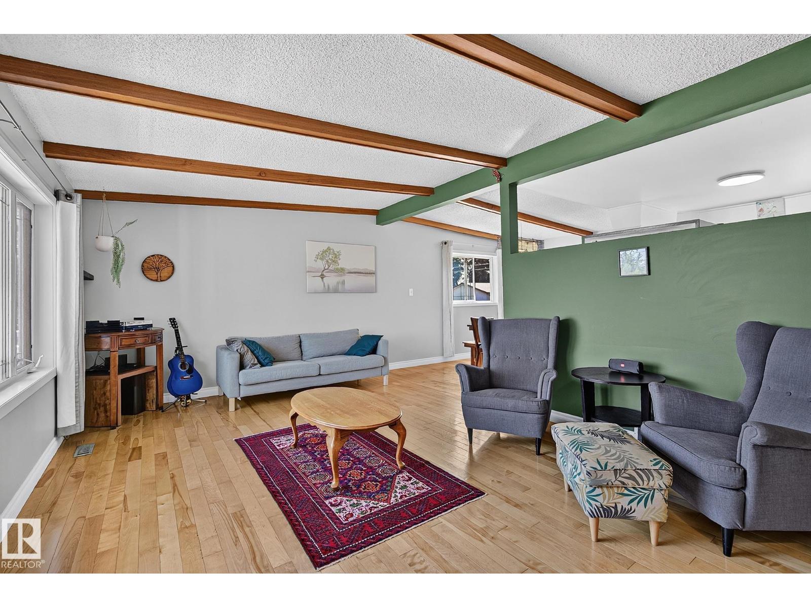 7703 134 AV NW - 17