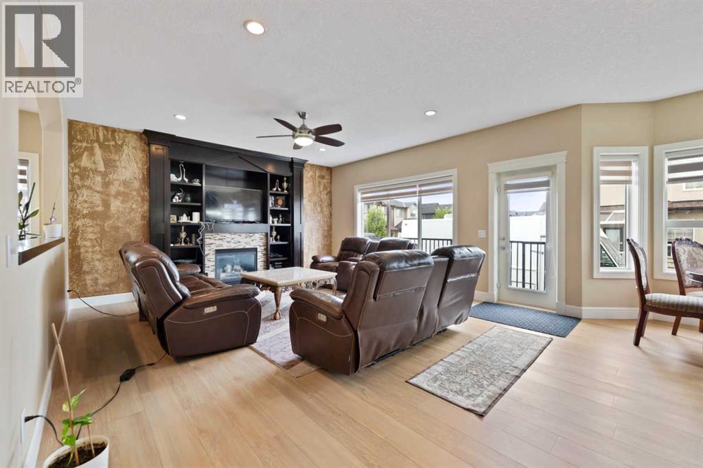 150 Saddlelake Grove NE - 10