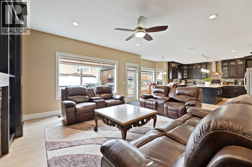150 Saddlelake Grove NE - 12