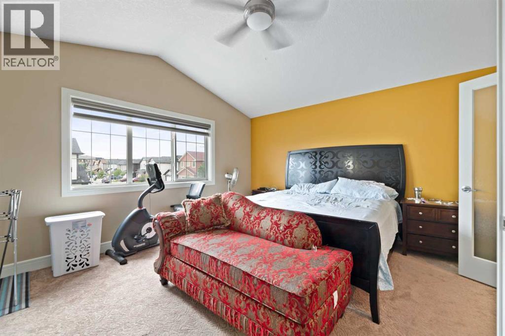 150 Saddlelake Grove NE - 35