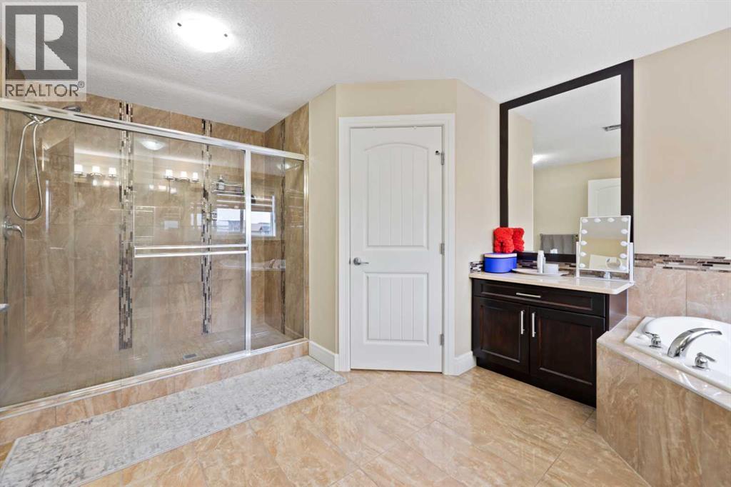 150 Saddlelake Grove NE - 26