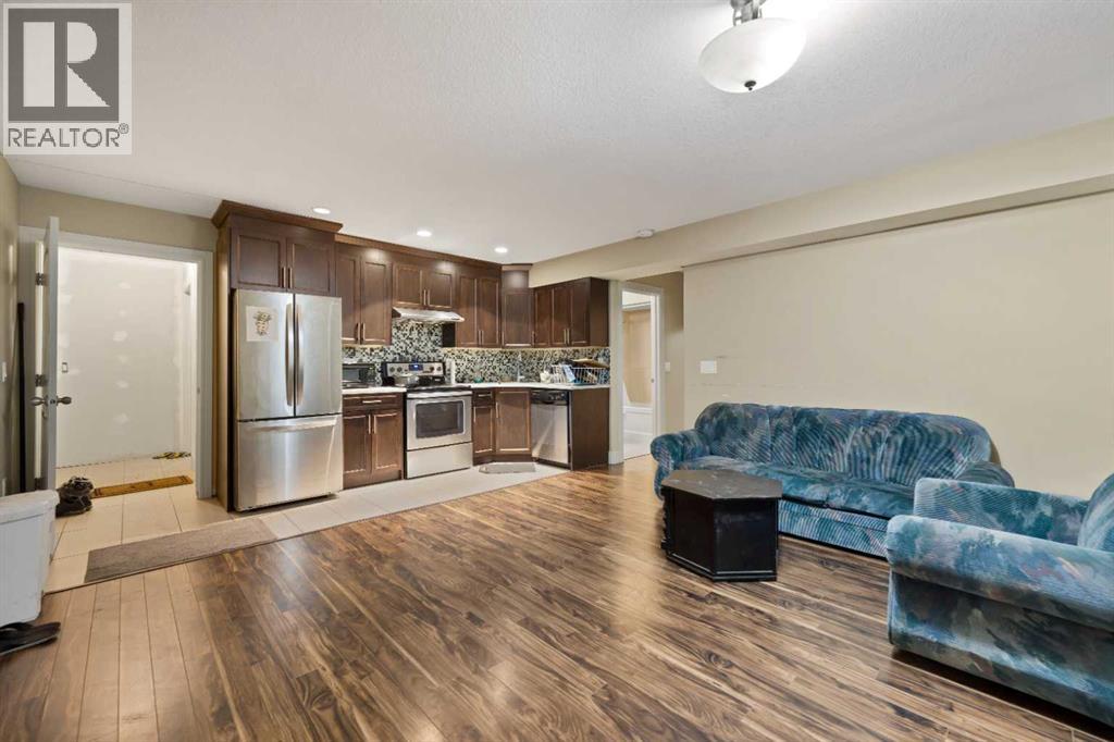 150 Saddlelake Grove NE - 43