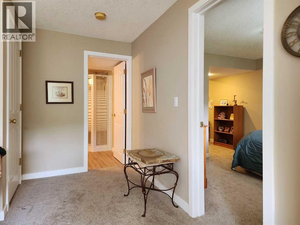 #11 240 Heritage Boulevard W - 28