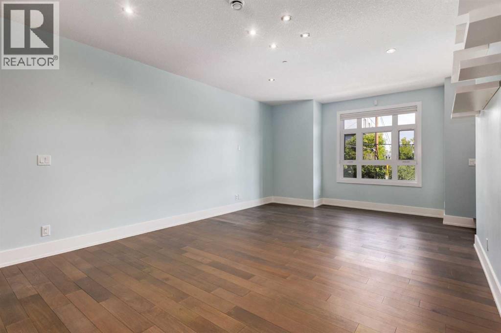 1513 23 Avenue SW - Image 17
