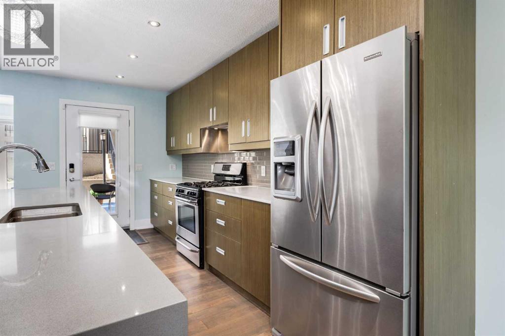 1513 23 Avenue SW - Image 12