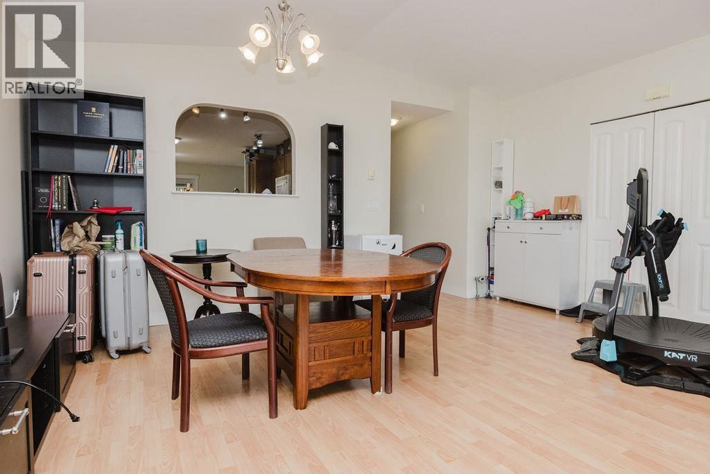 5687 EMILY WAY, Sechelt