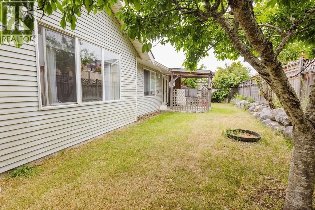 5687 EMILY WAY, Sechelt