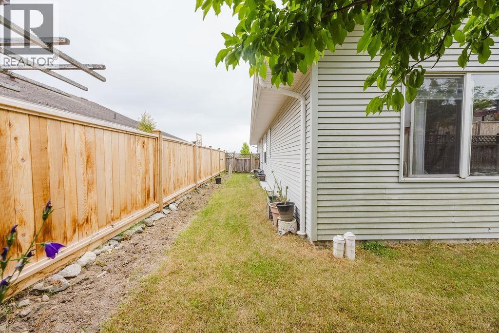 5687 EMILY WAY, Sechelt