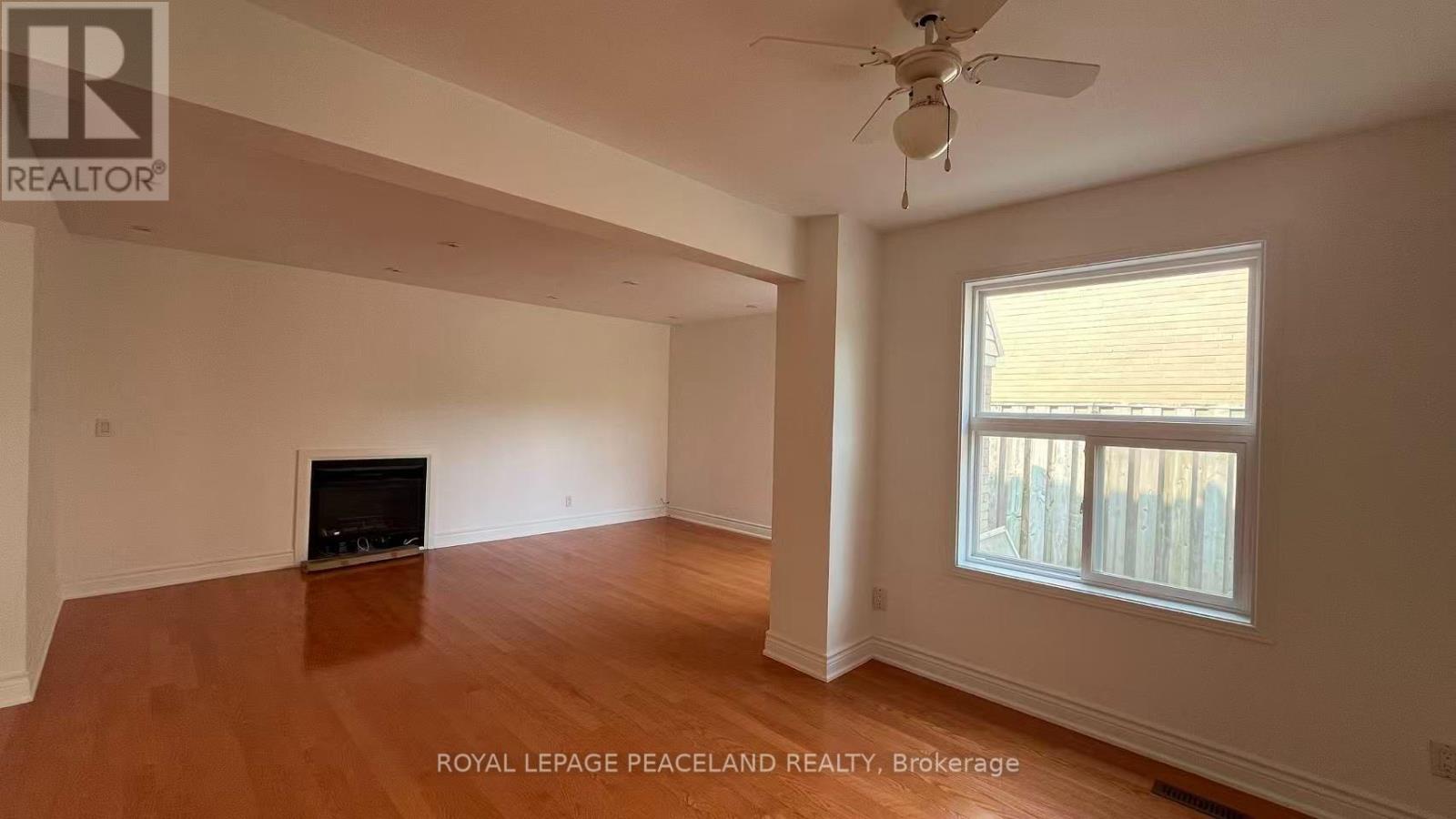 711 IRWIN CRESCENT - 3