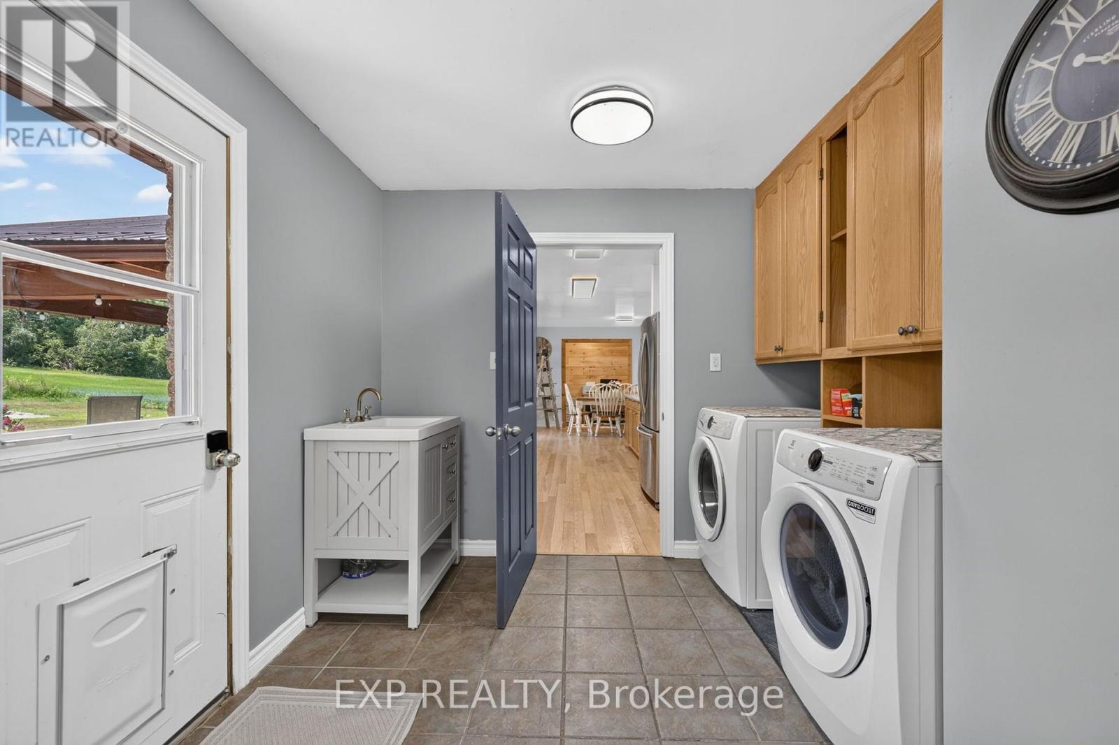 2415 COUNTY 46 ROAD - 22