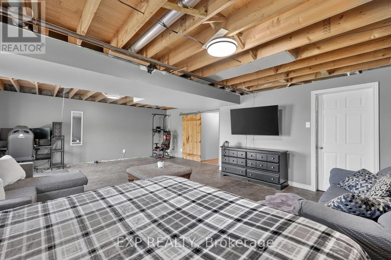 2415 COUNTY 46 ROAD - 24