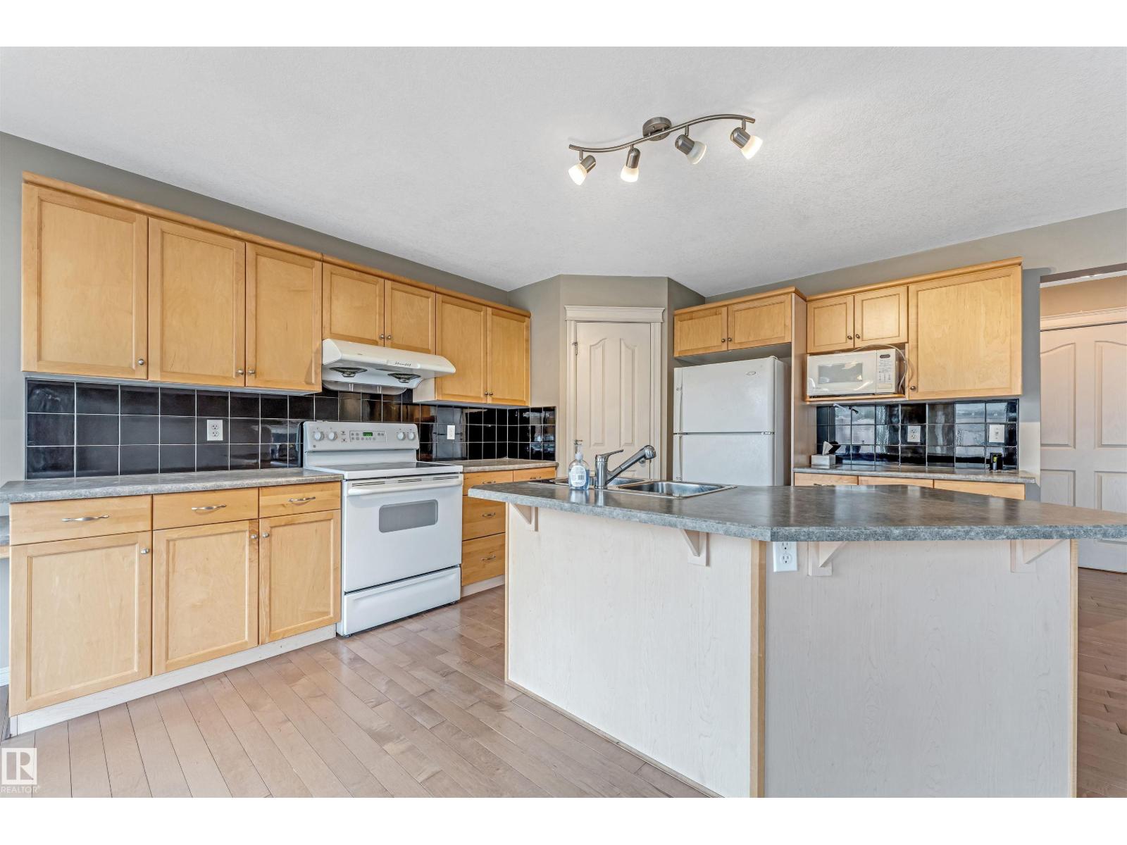 1431 HODGSON WAY NW - 9