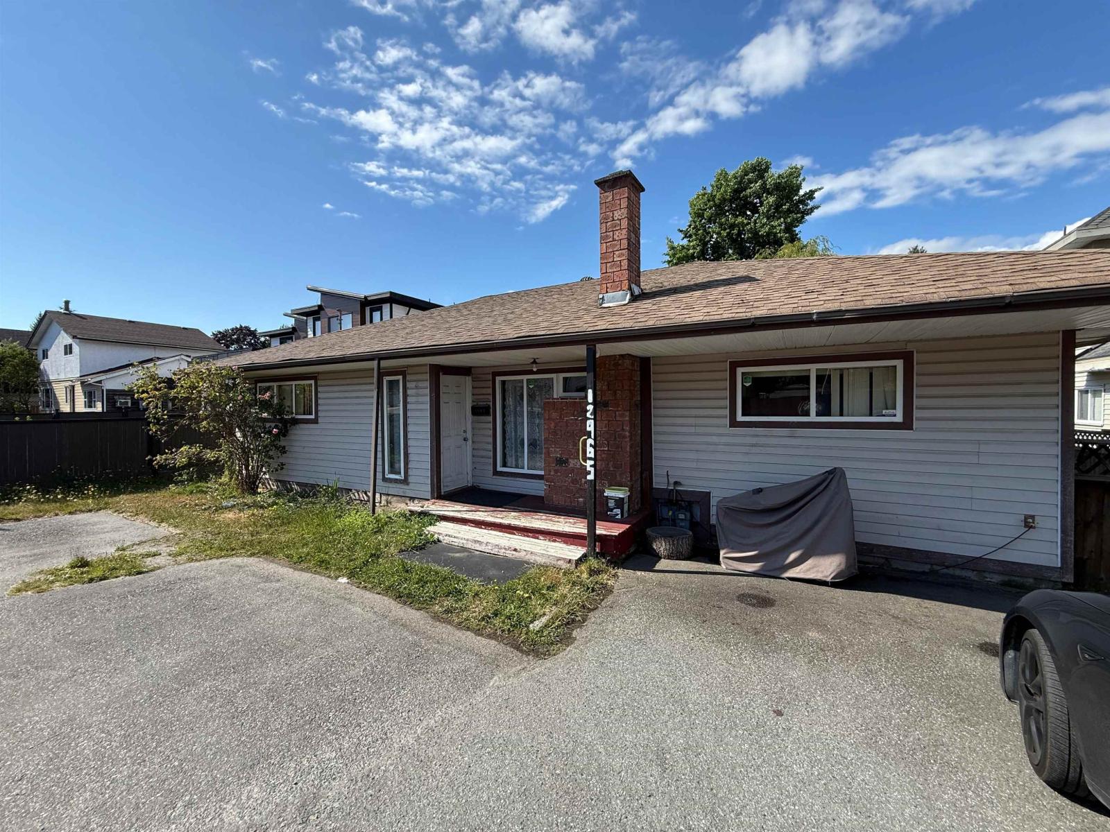3 Bed, 1 Bath House for Sale in Surrey – 12965 64 AVENUE, Surrey – MLS# R3144901 - Image 12