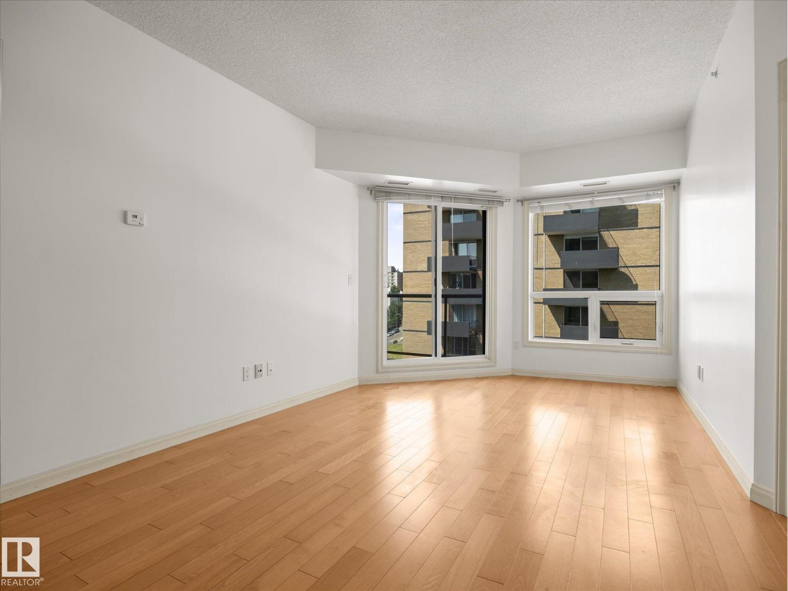 #707 9819 104 ST NW - 12
