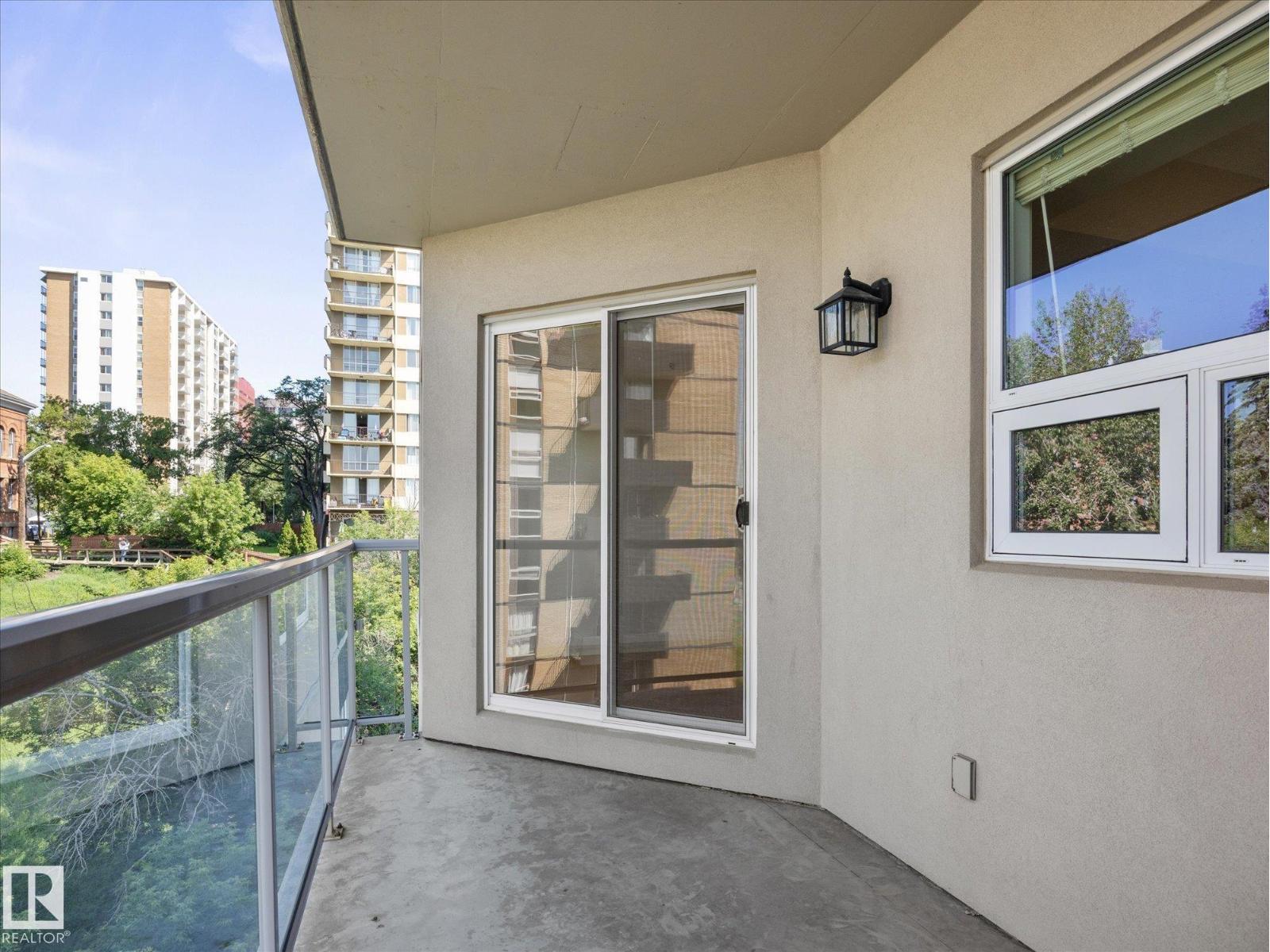 #707 9819 104 ST NW - 23