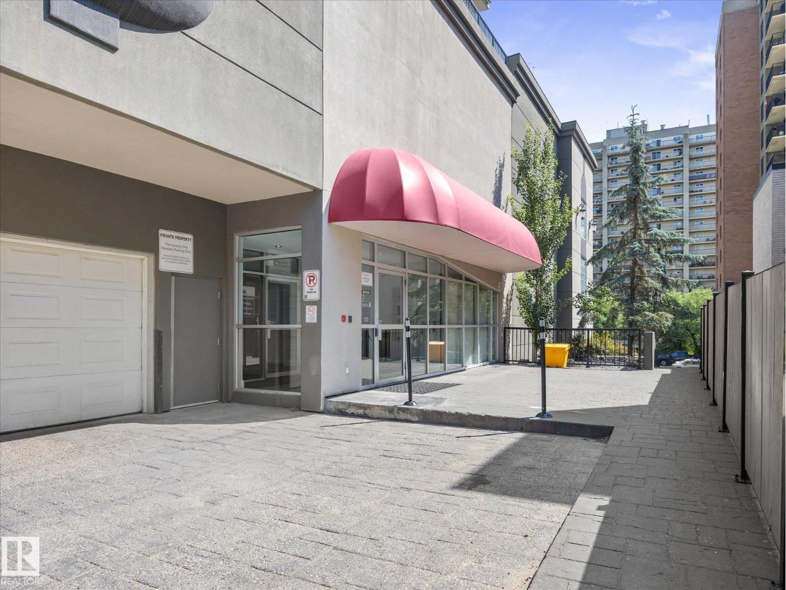 #707 9819 104 ST NW - 4