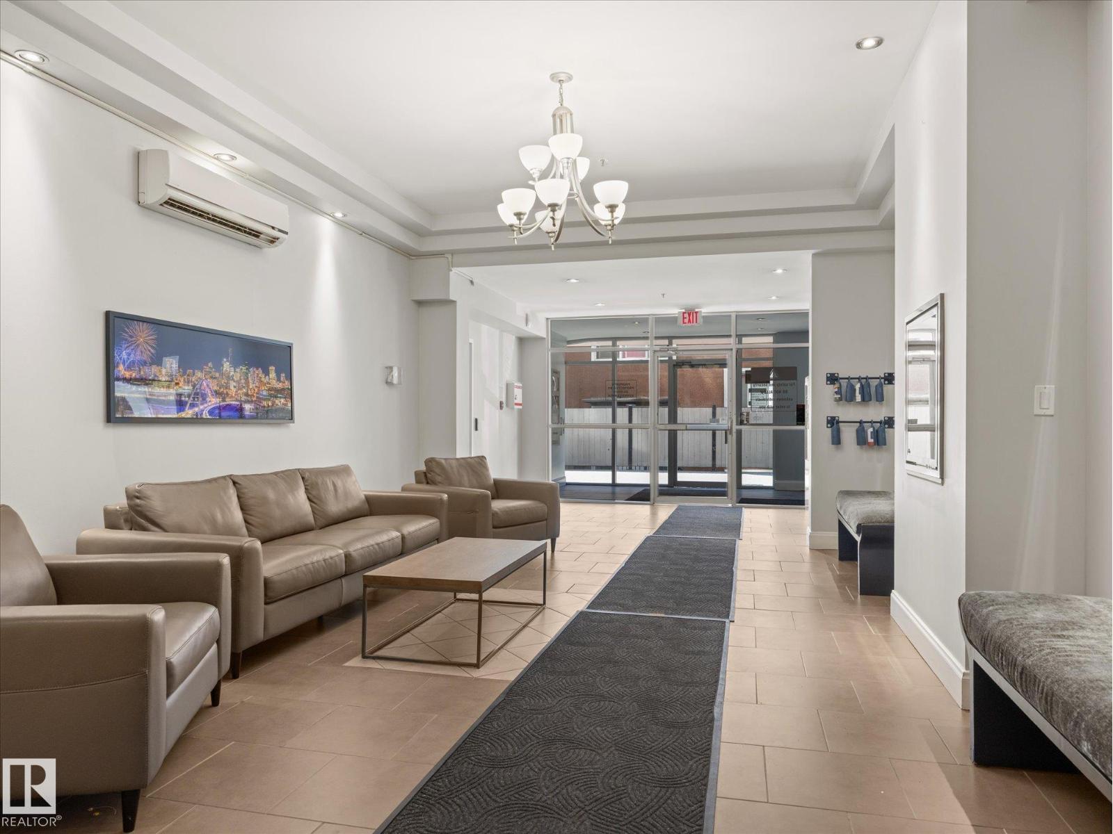 #707 9819 104 ST NW - 5