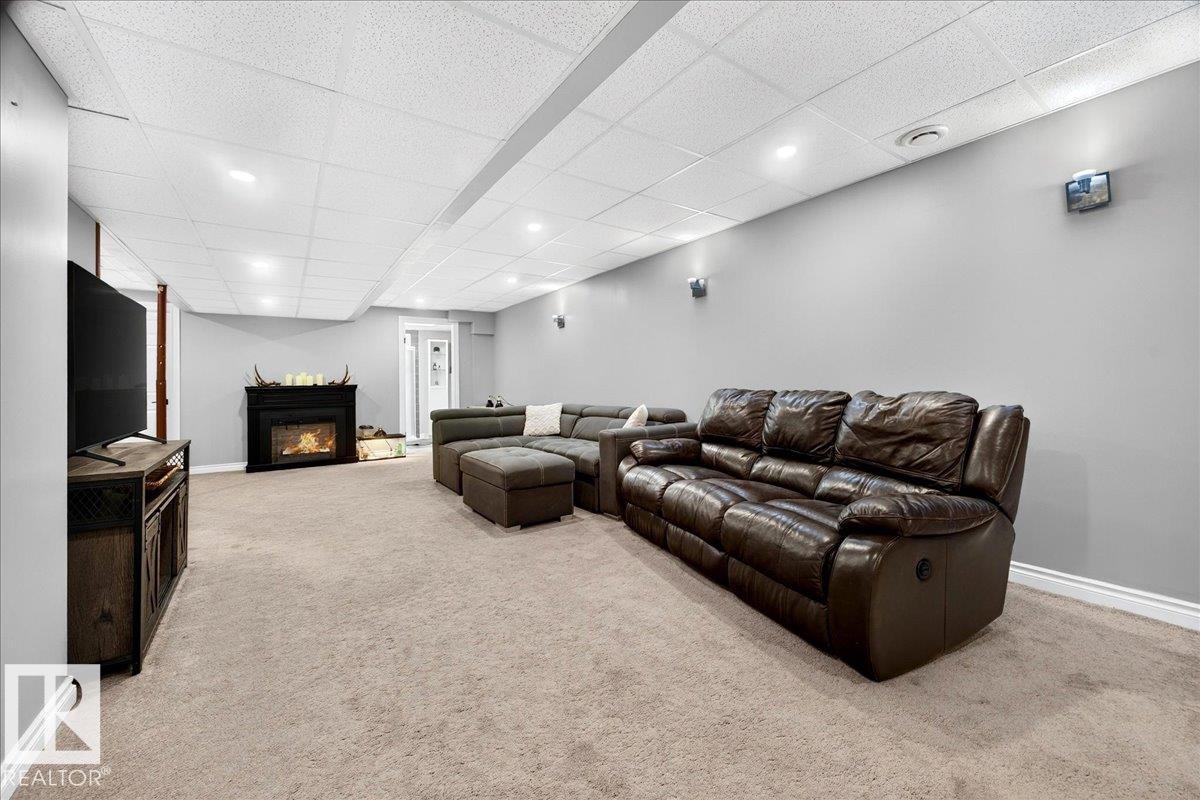 #47 21061 WYE RD - 46