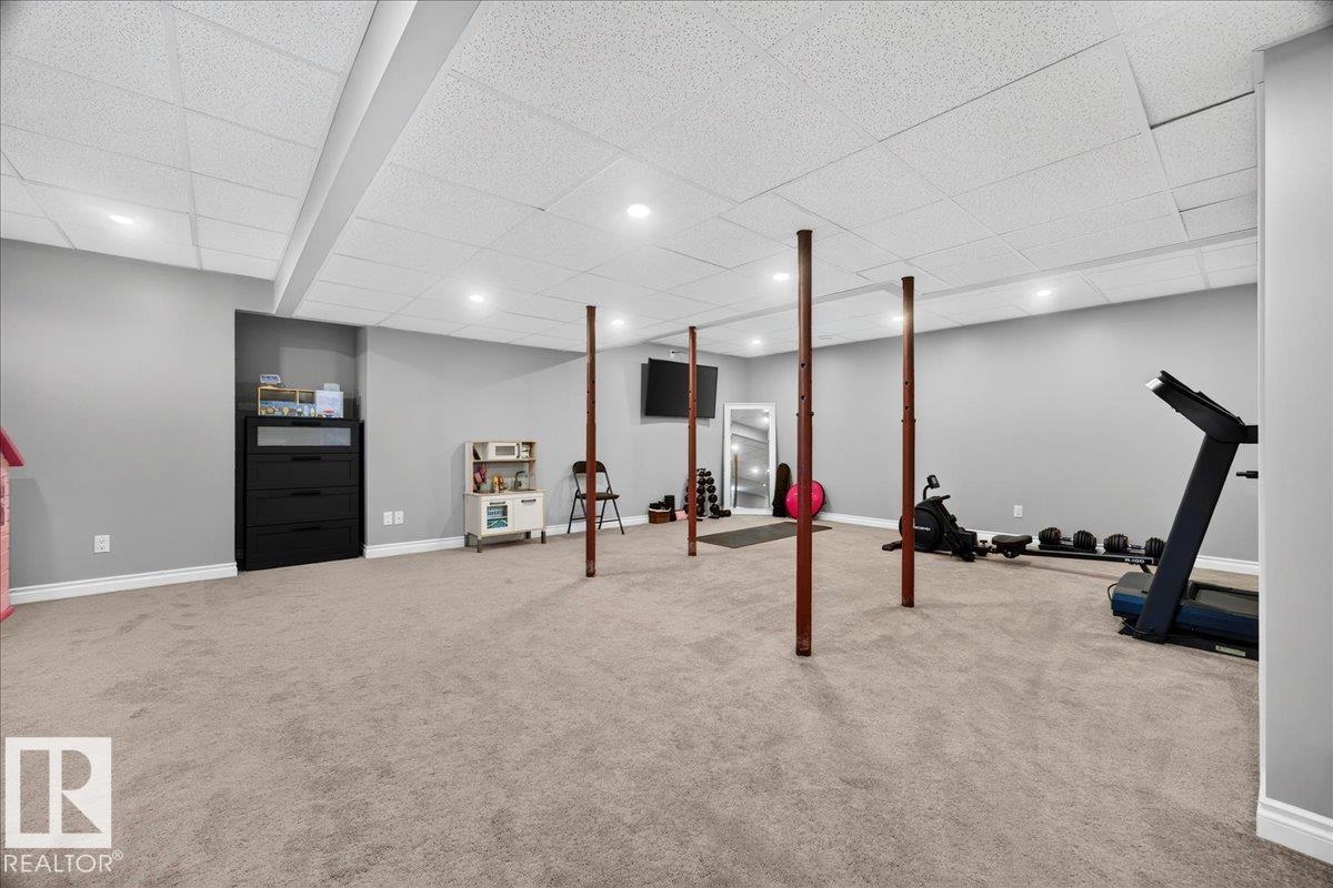 #47 21061 WYE RD - 50