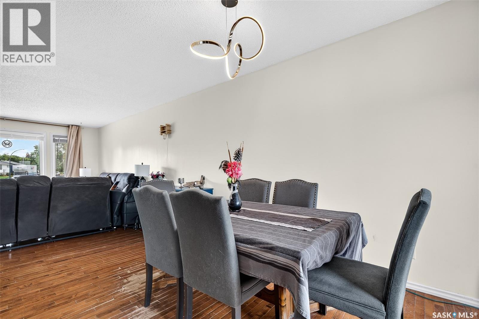 1355 Manitou CRESCENT - 11