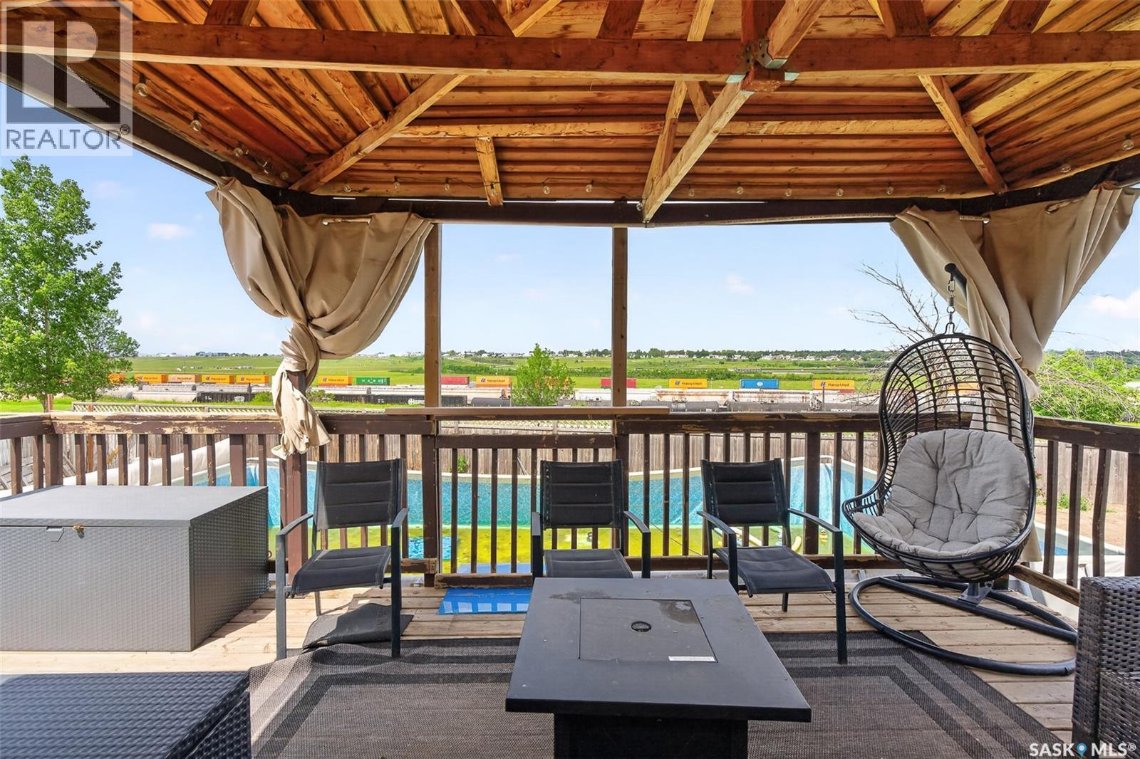 1355 Manitou CRESCENT - 52