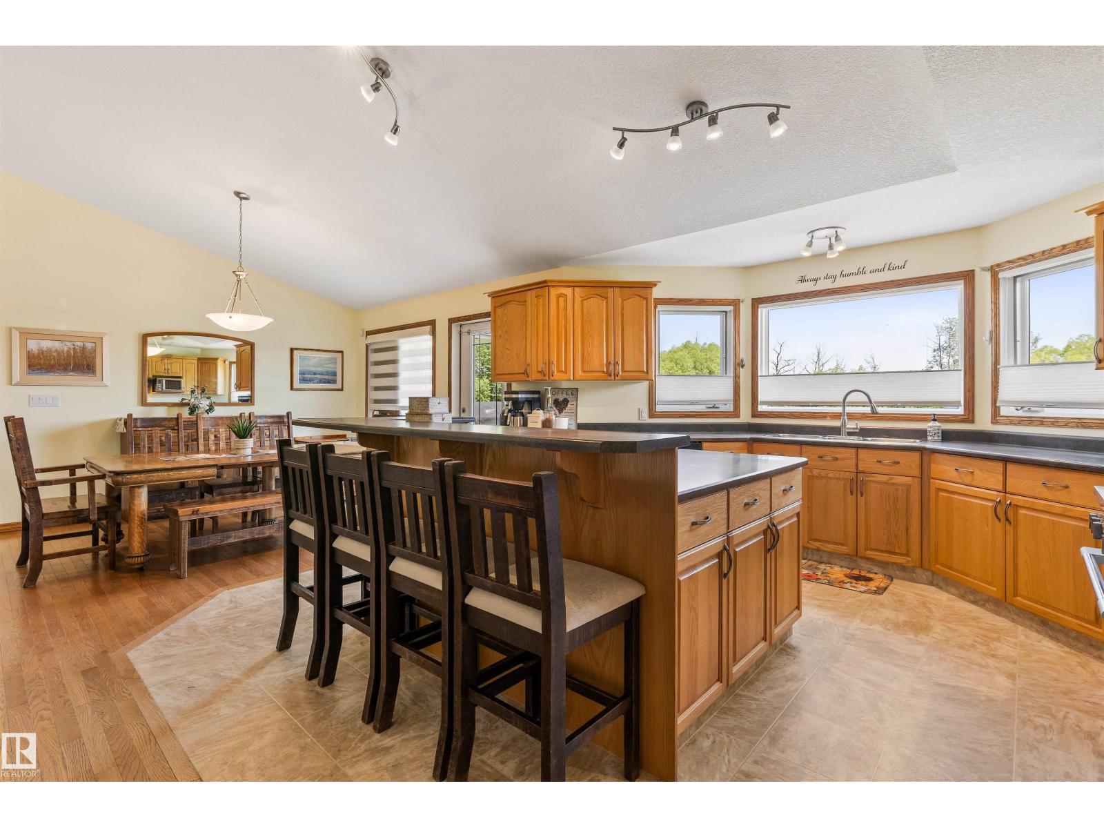 55326 RGE ROAD 260 - 4