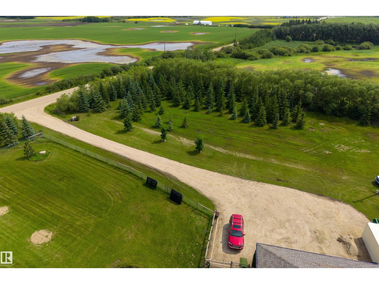 55326 RGE ROAD 260 - 57
