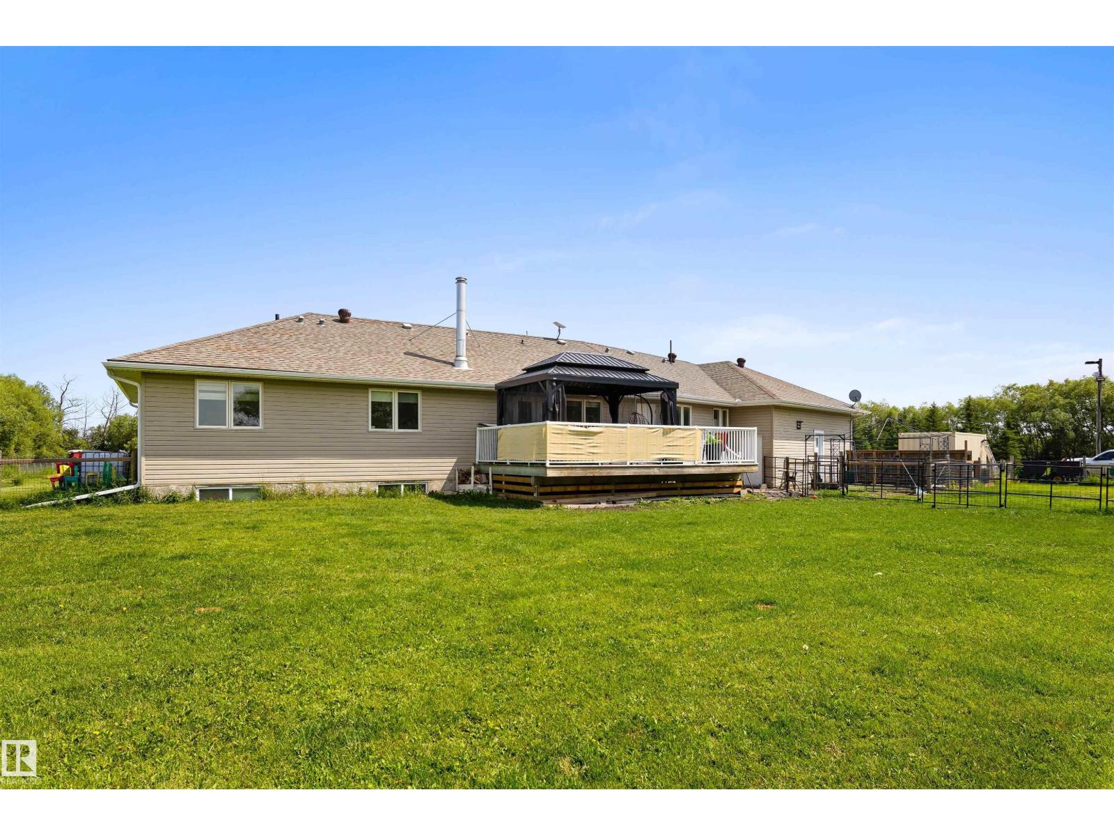 55326 RGE ROAD 260 - 47
