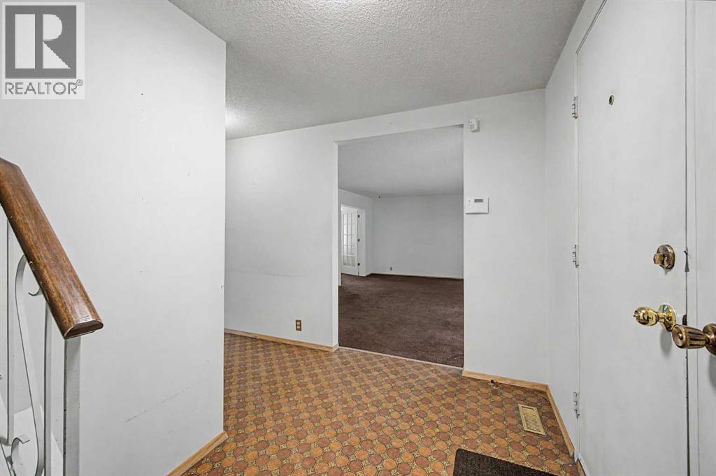 1032 Varsity Estates Drive NW - 4