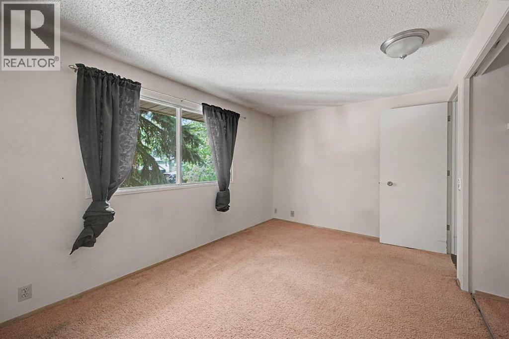 1032 Varsity Estates Drive NW - 24