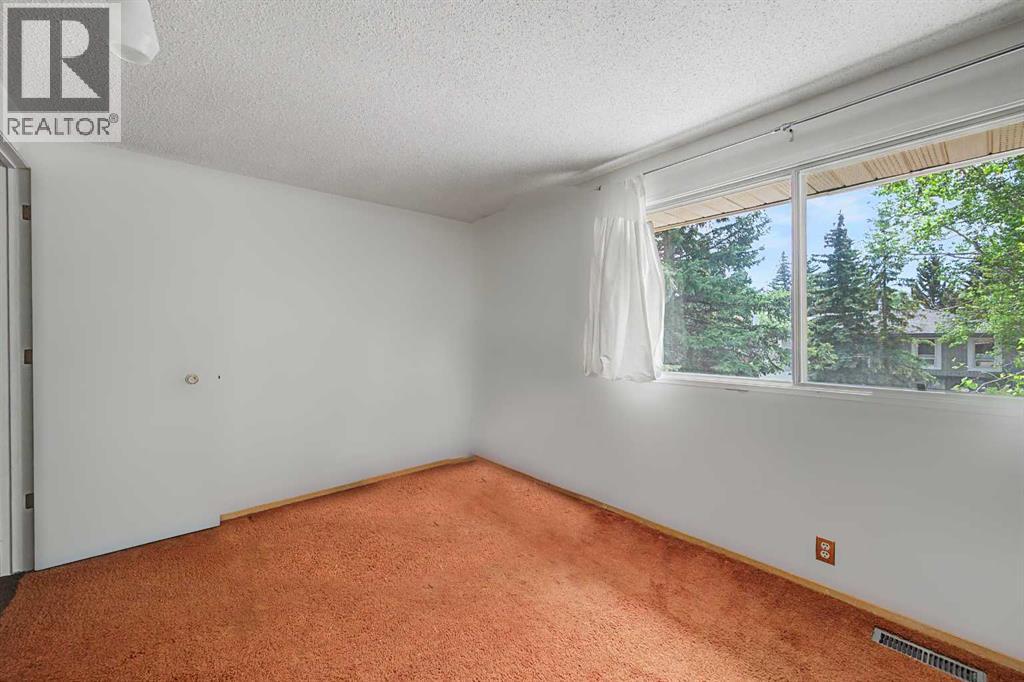 1032 Varsity Estates Drive NW - 27