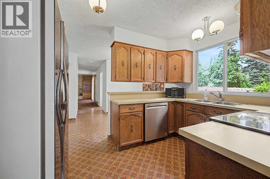 1032 Varsity Estates Drive NW - 10