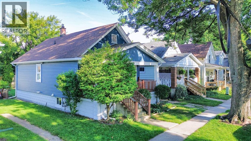 114 COLLEGE N AVENUE North - 31