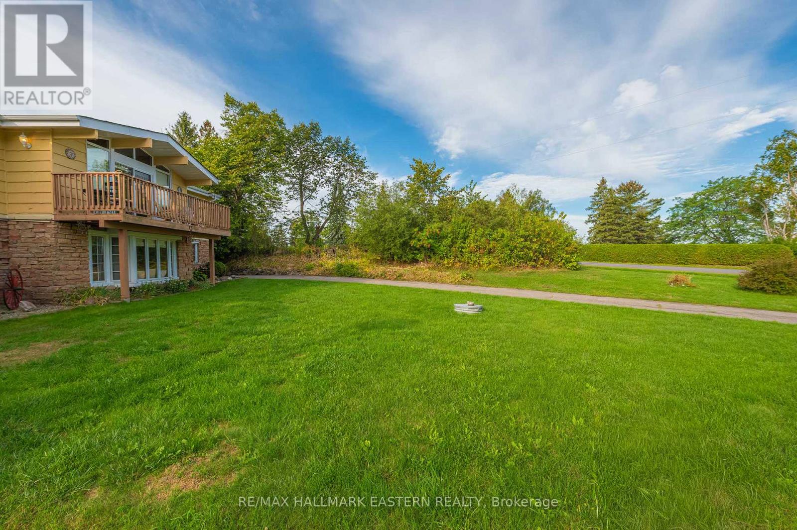 137 GRANDVIEW DRIVE - 4
