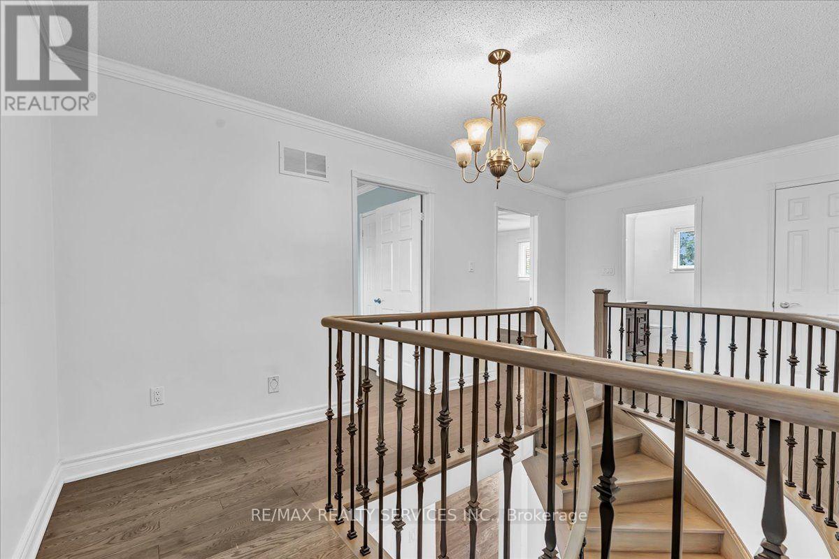 79 BURGBY AVENUE - 21