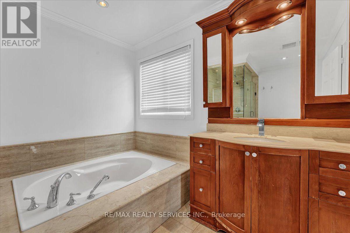 79 BURGBY AVENUE - 26