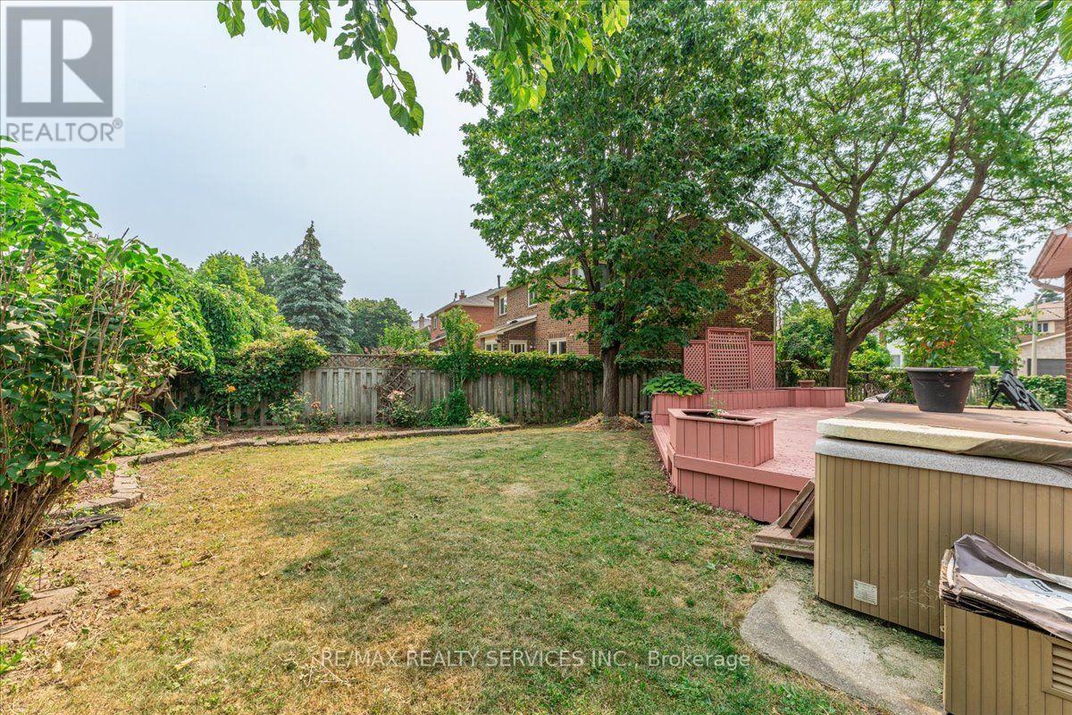 79 BURGBY AVENUE - 39
