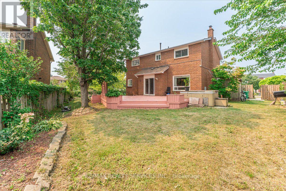 79 BURGBY AVENUE - 36