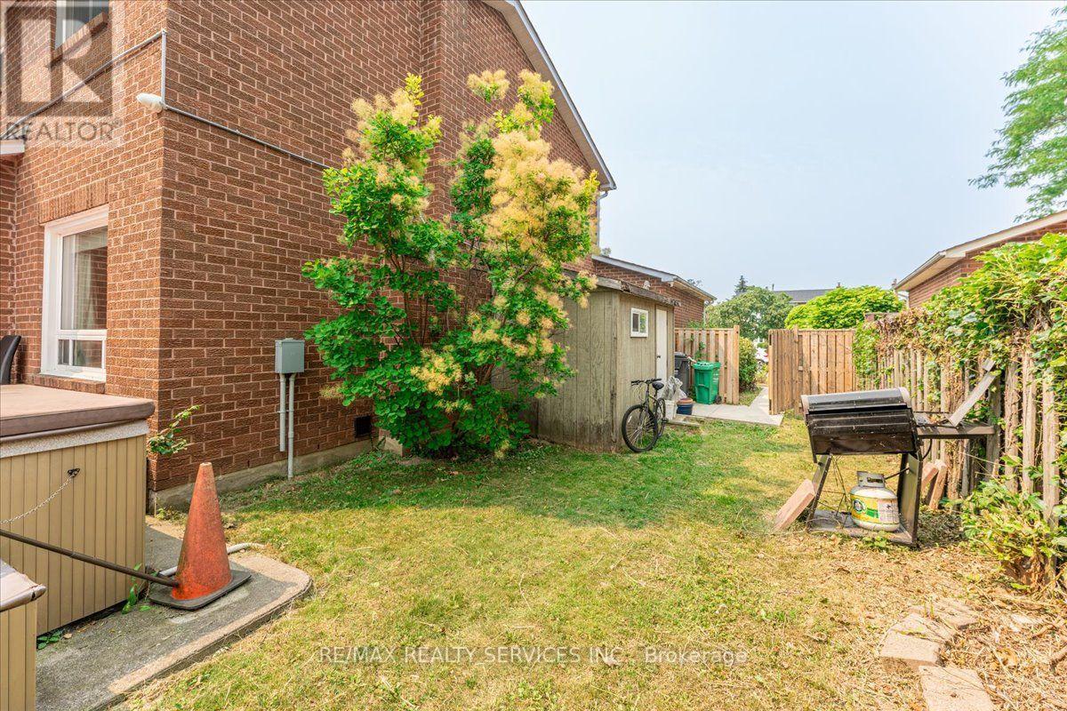 79 BURGBY AVENUE - 41