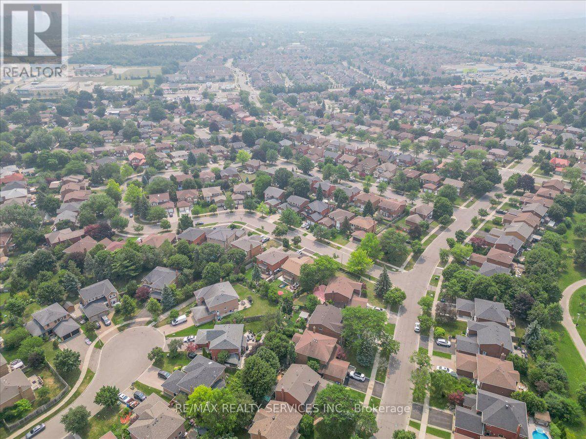 79 BURGBY AVENUE - 46