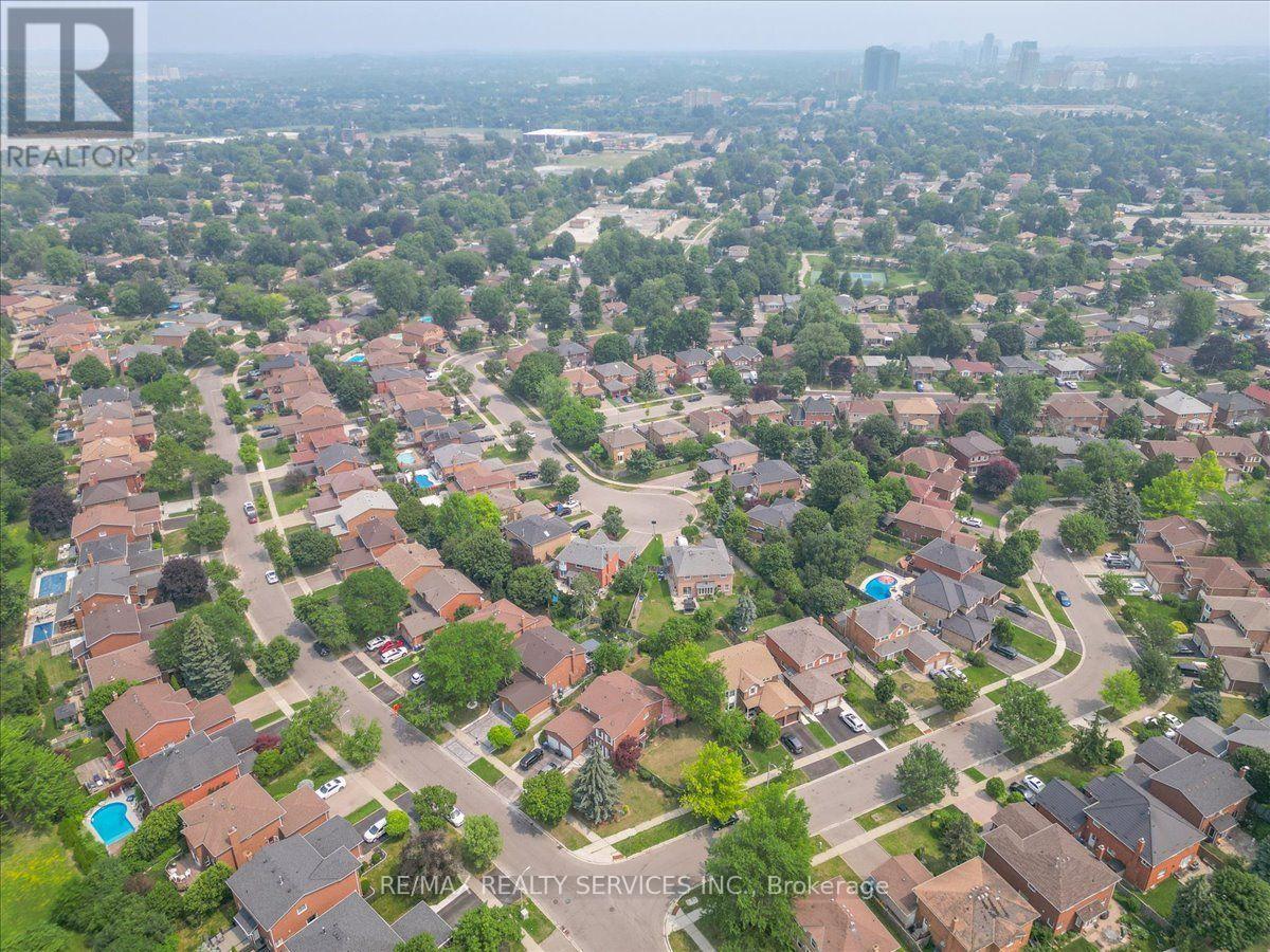 79 BURGBY AVENUE - 47